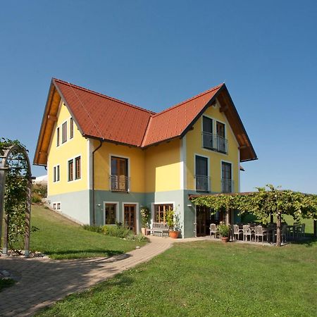 Weingut Winzerhof Gaestezimmer Grebenz Großklein Kültér fotó